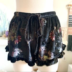 Floral Print Crushed Velvet Shorts